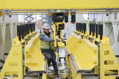 AI霸道的背后 誰在手動支撐著技術(shù)服務(wù)？